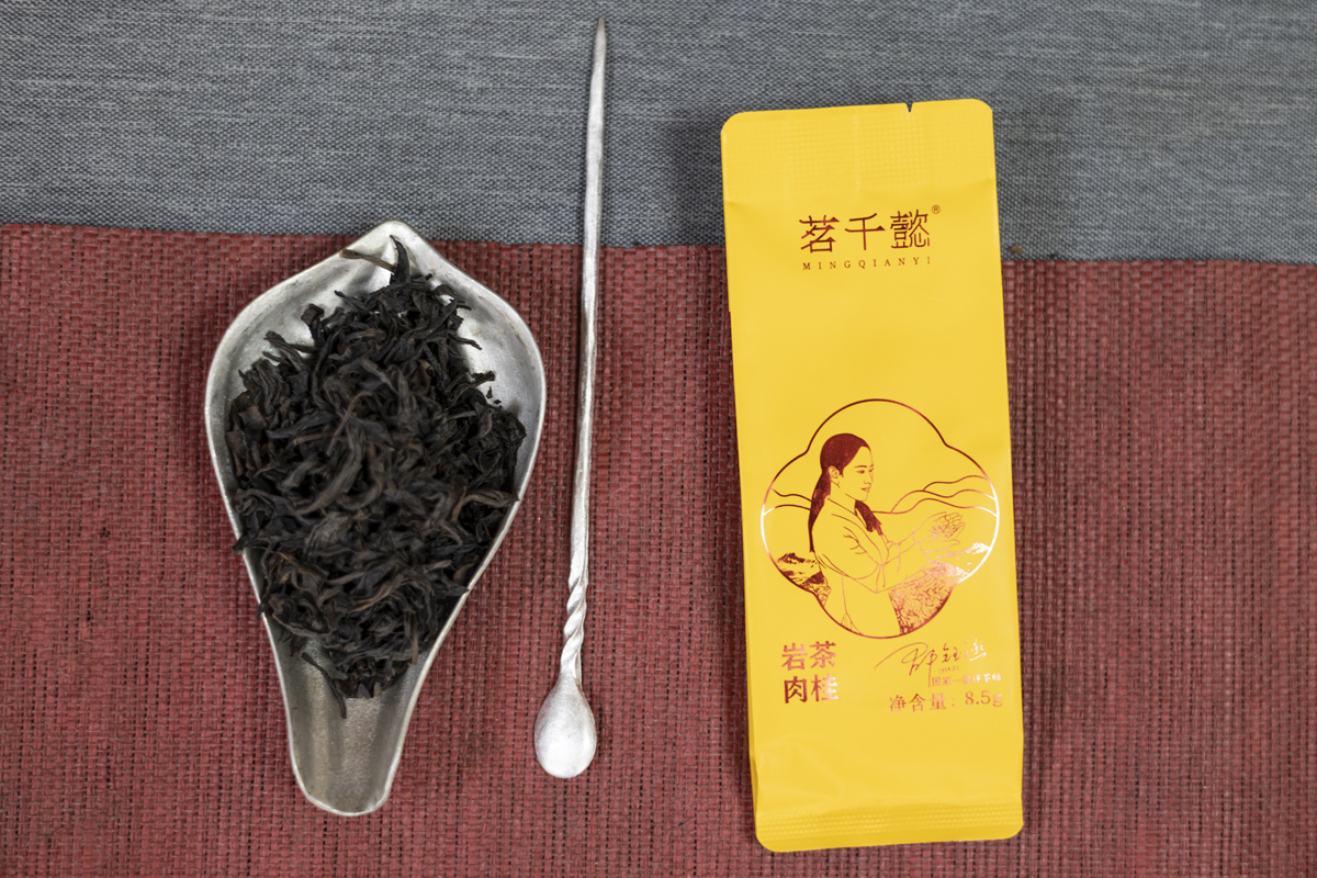 カード画像のキャプション1